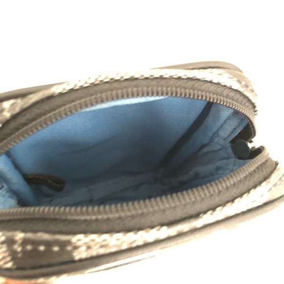 Authentic Coach Wristlet Bag - Picture 8 of 15